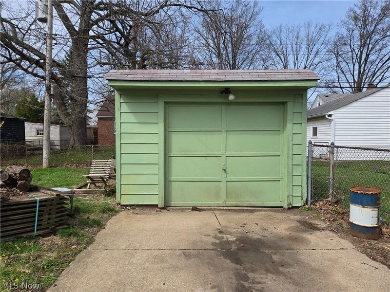 12416 Mortimer Avenue, Cleveland, OH 44111 Photo 3