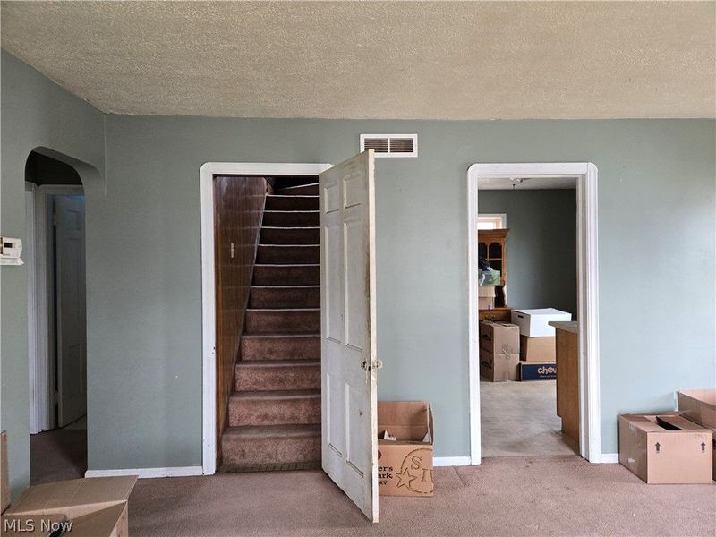 12416 Mortimer Avenue, Cleveland, OH 44111 Photo 7