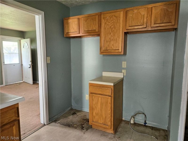 12416 Mortimer Avenue, Cleveland, OH 44111 Photo 9