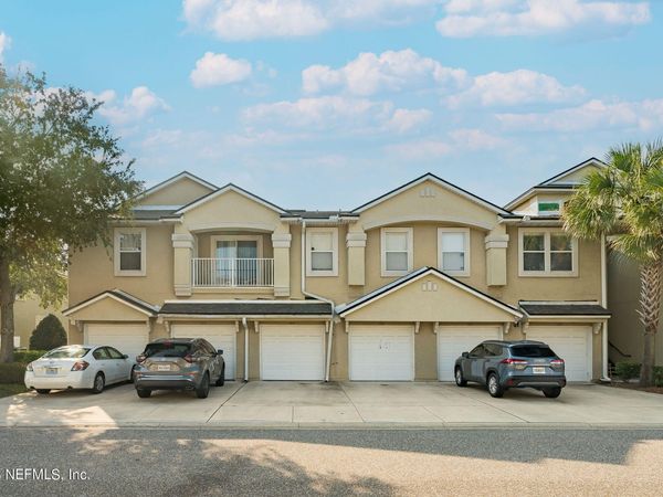 7064 DEER LODGE Circle, Unit 104, Jacksonville, FL 32256