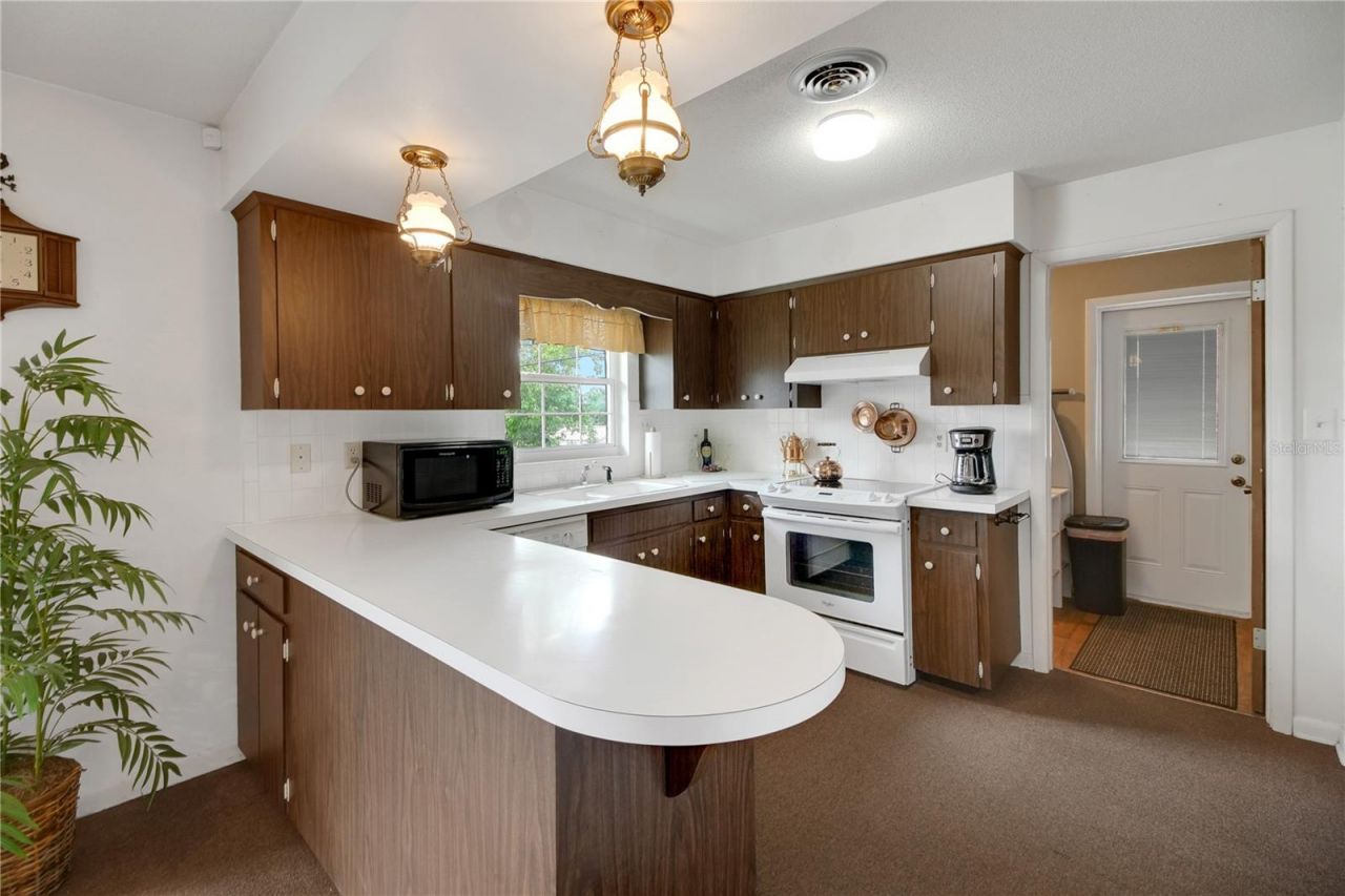 2214 Topping Place , Eustis, FL 32726 Photo