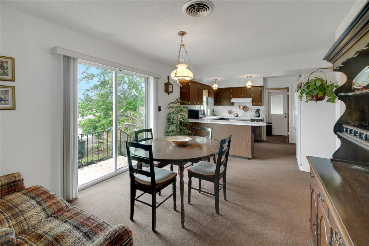 2214 Topping Place , Eustis, FL 32726 Photo