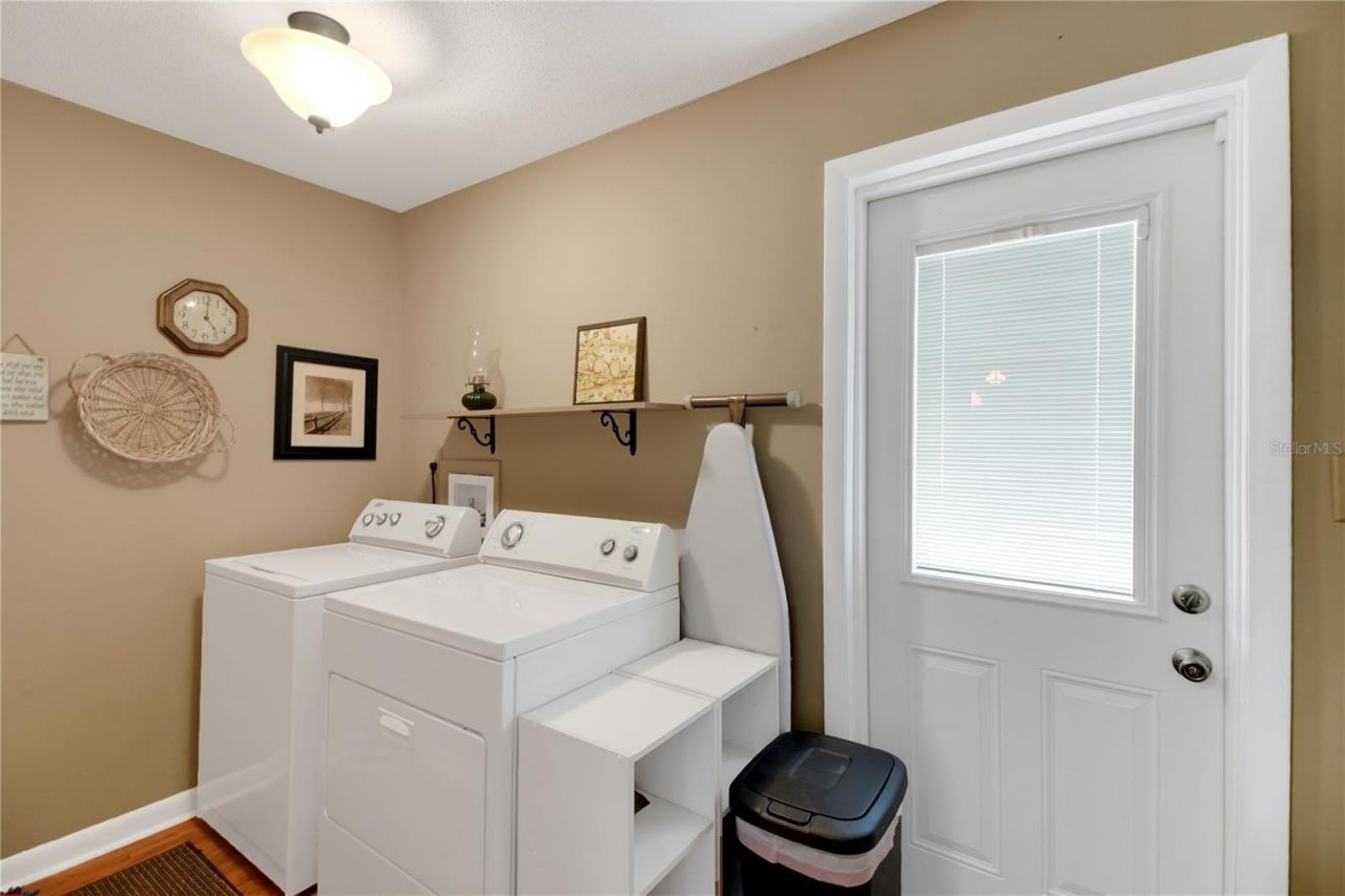 2214 Topping Place , Eustis, FL 32726 Photo