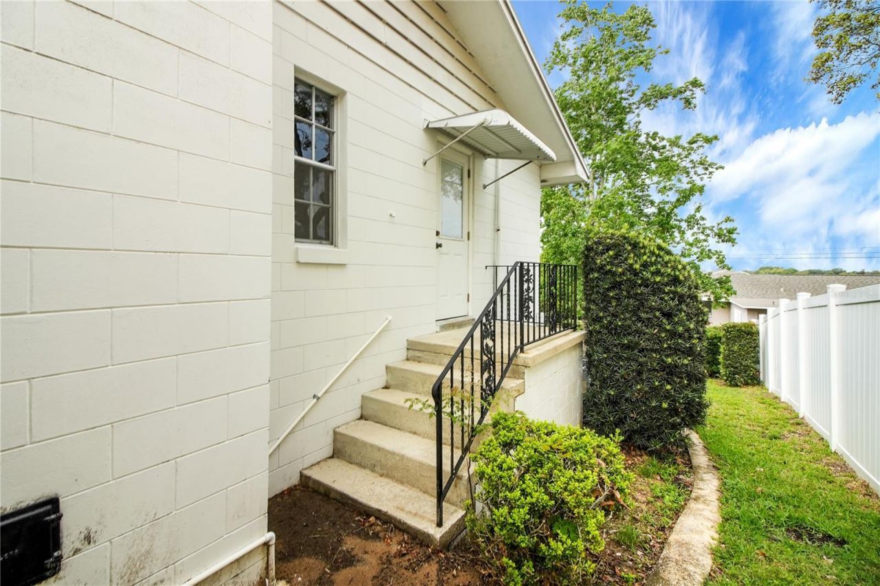 2214 Topping Place , Eustis, FL 32726 Photo