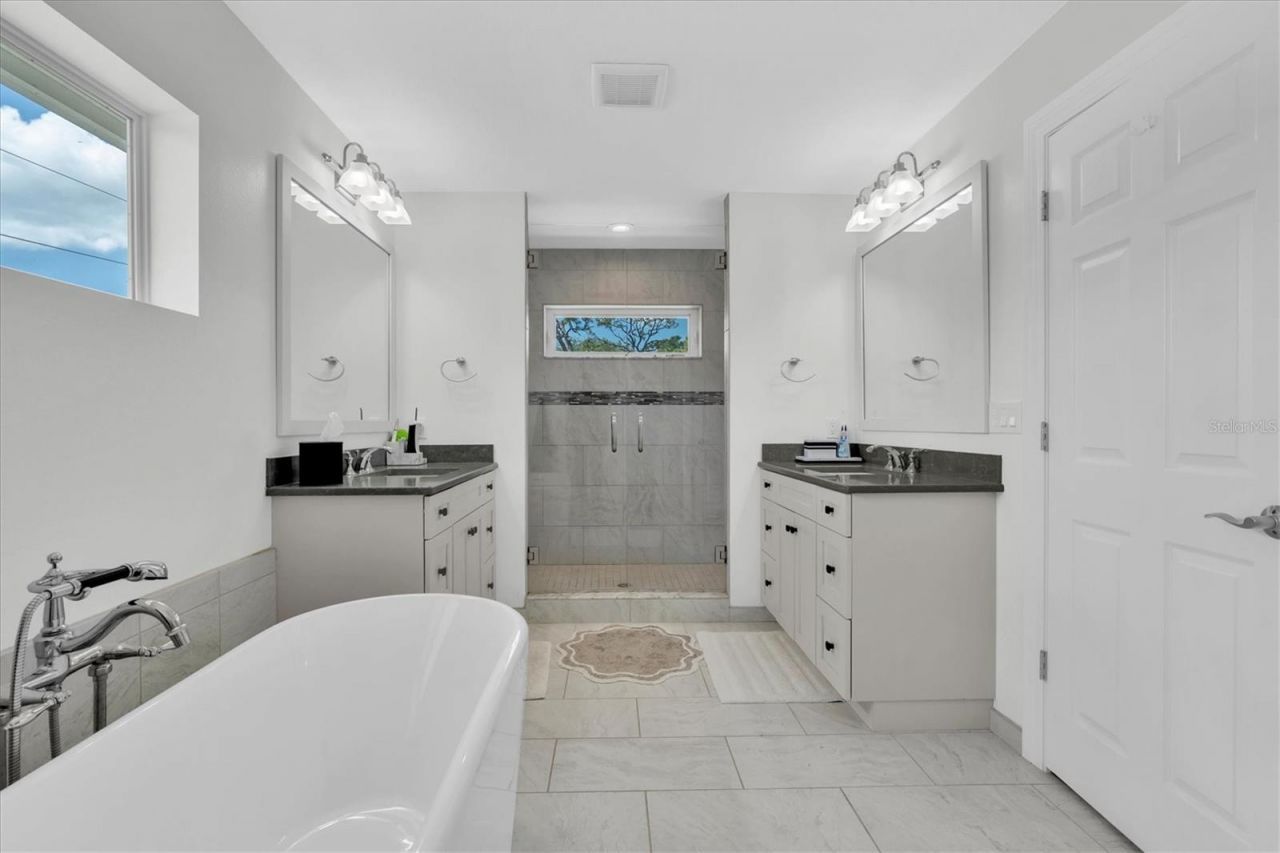 520 65th Street N, Saint Petersburg, FL 33710 Photo