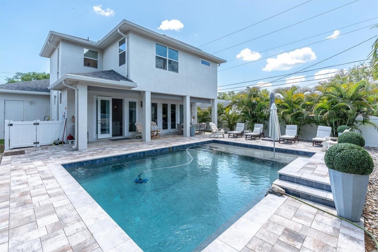 520 65th Street N, Saint Petersburg, FL 33710 Photo