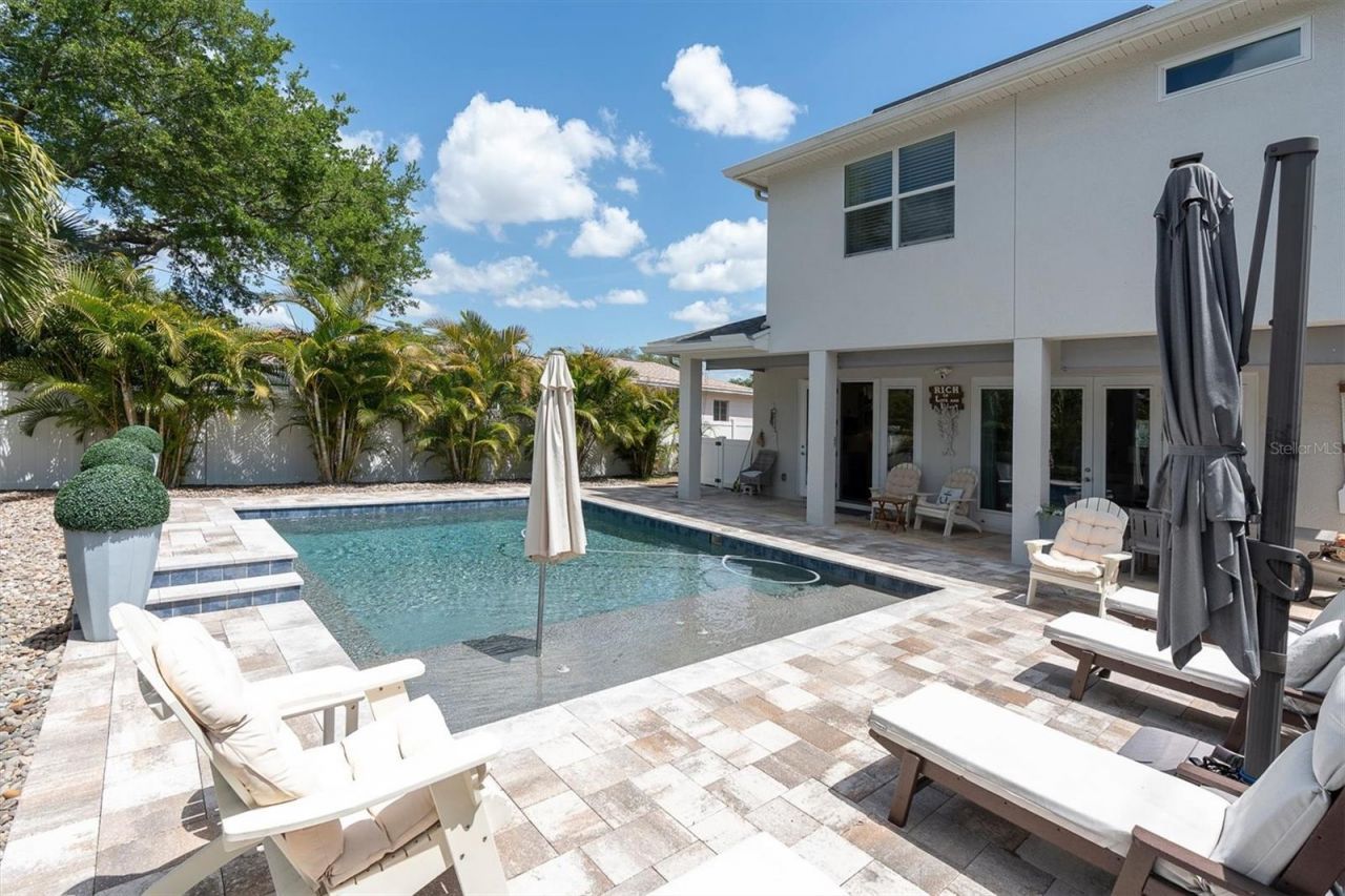 520 65th Street N, Saint Petersburg, FL 33710 Photo