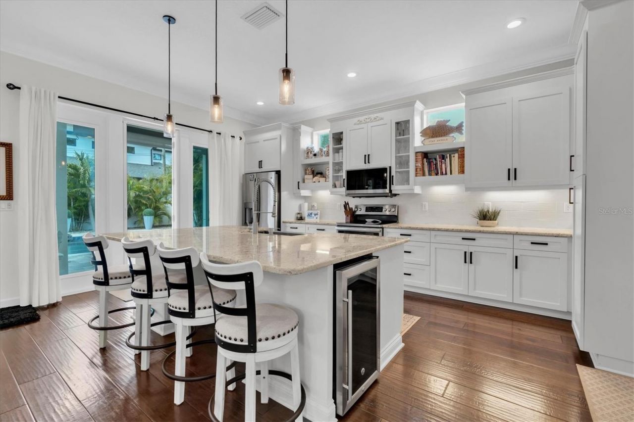 520 65th Street N, Saint Petersburg, FL 33710 Photo