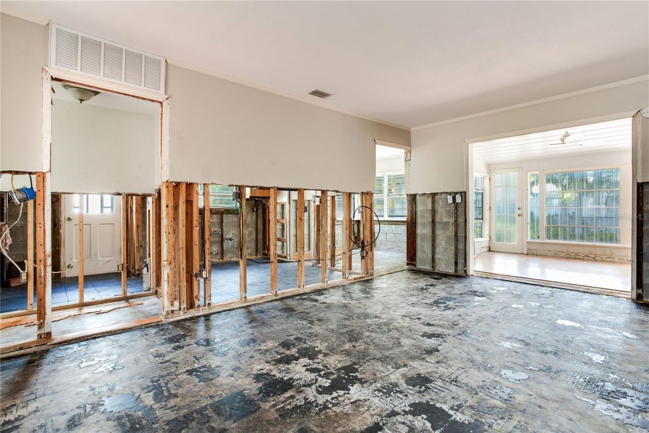 16107 Gulf Boulevard, Redington Beach, FL 33708 Photo