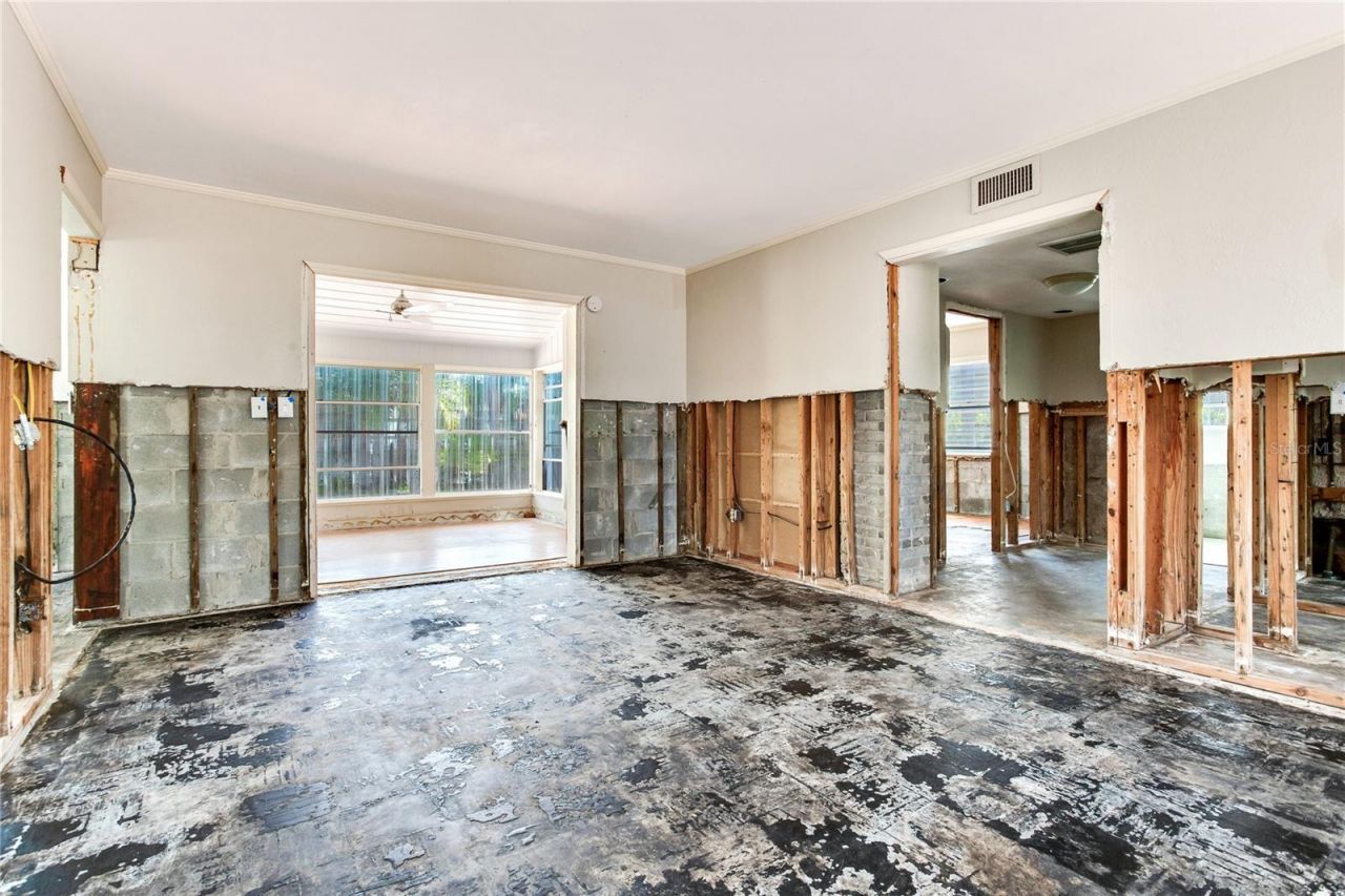 16107 Gulf Boulevard, Redington Beach, FL 33708 Photo