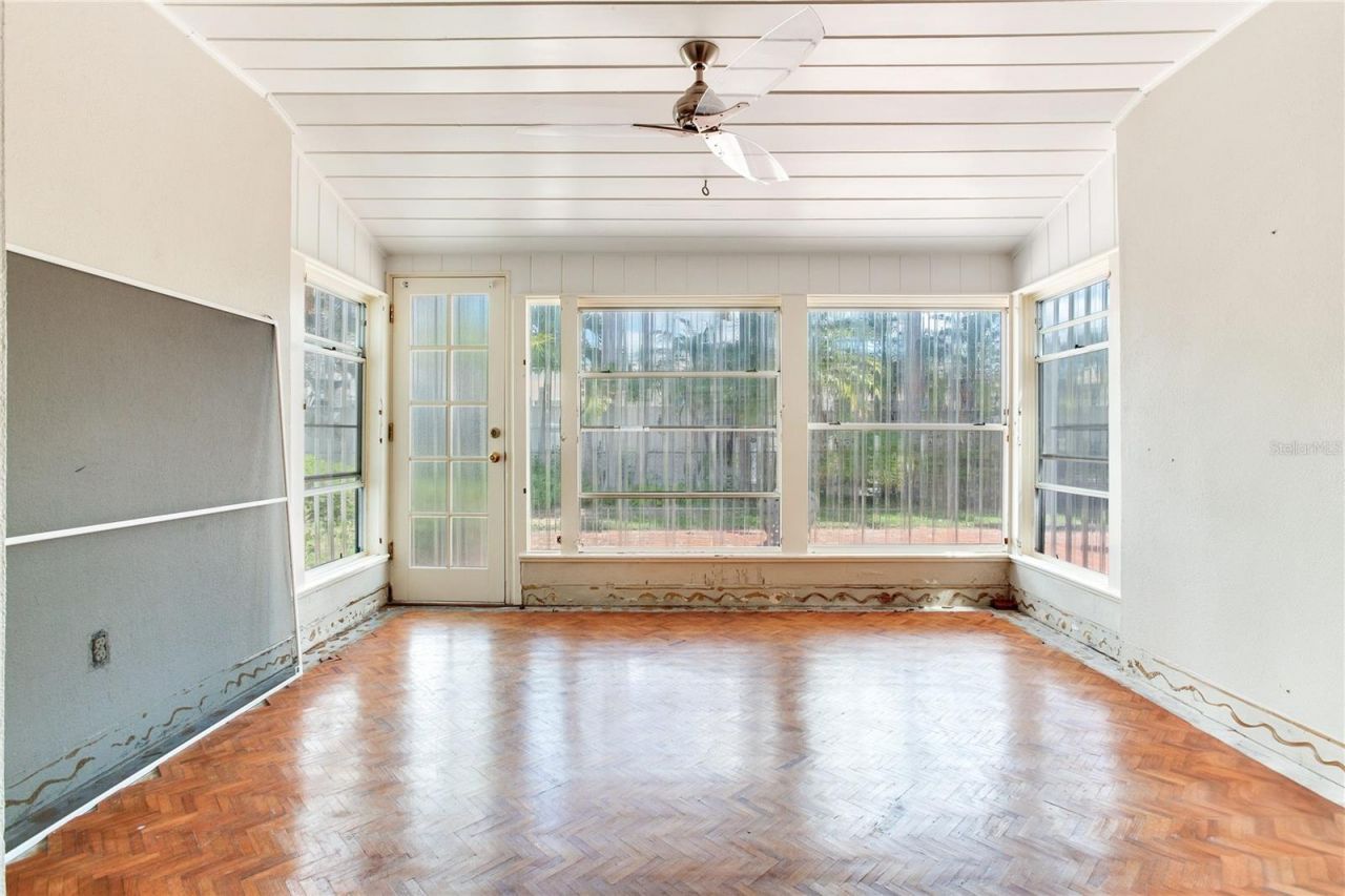 16107 Gulf Boulevard, Redington Beach, FL 33708 Photo