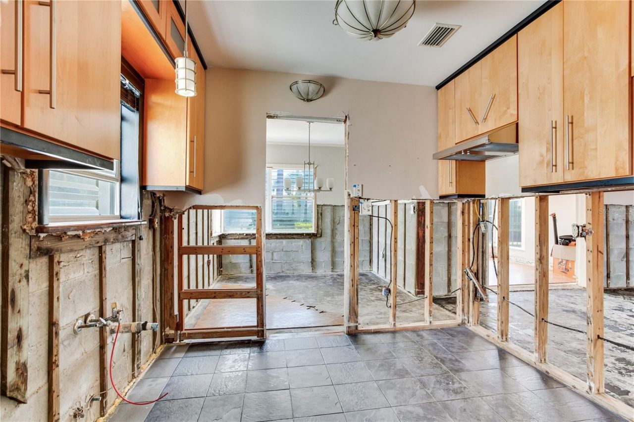 16107 Gulf Boulevard, Redington Beach, FL 33708 Photo