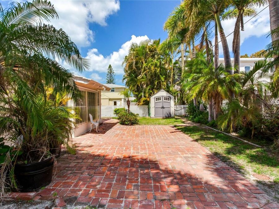 Property Image 37