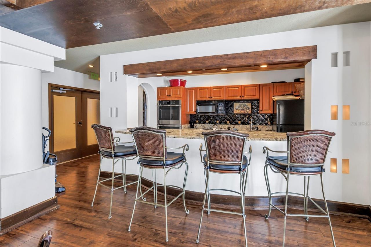 100 4th Avenue S, Unit 207, Saint Petersburg, FL 33701 Photo
