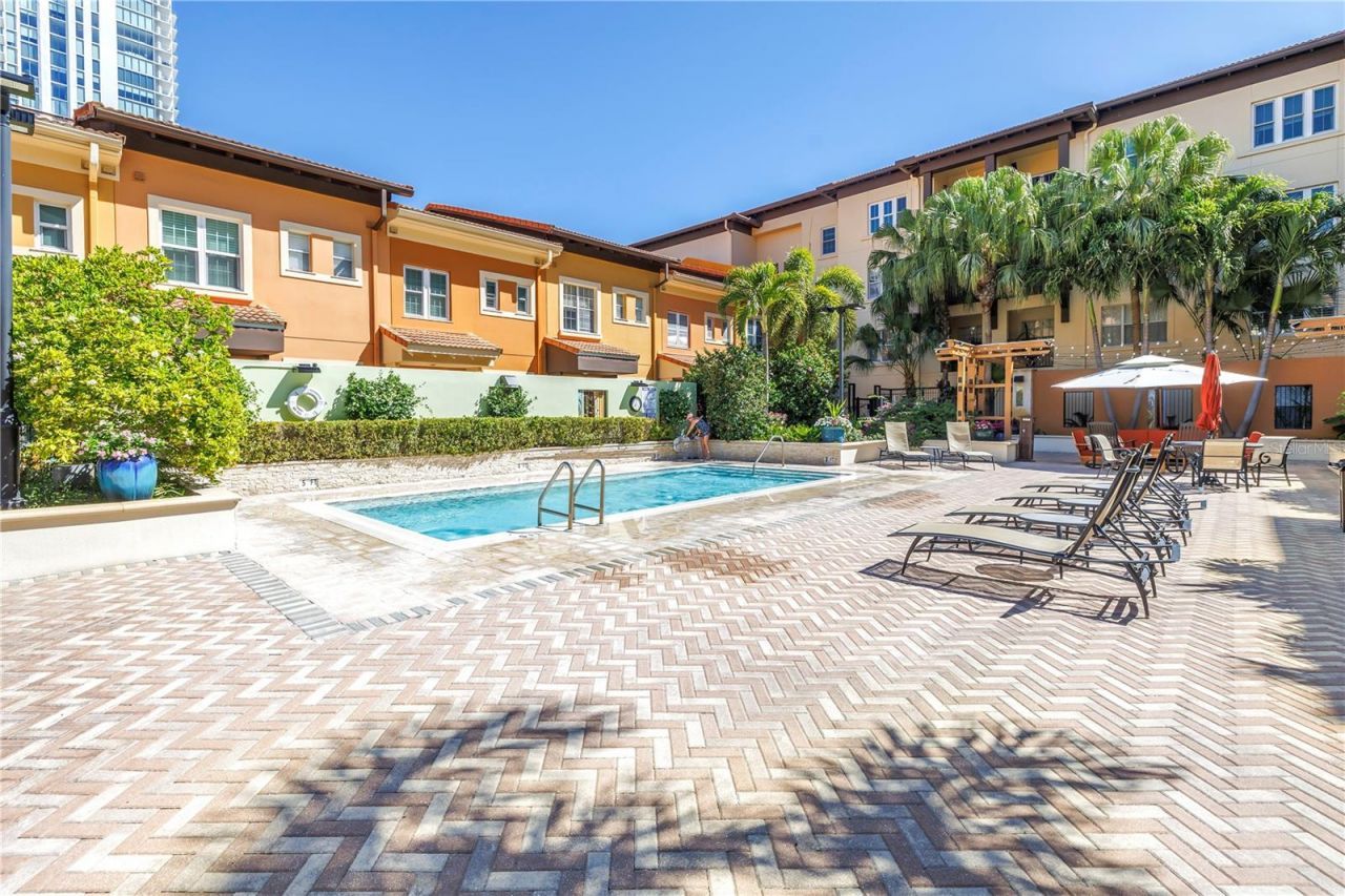 100 4th Avenue S, Unit 207, Saint Petersburg, FL 33701 Photo