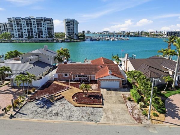 4 BELLEVUE DRIVE, TREASURE ISLAND, FL 33706