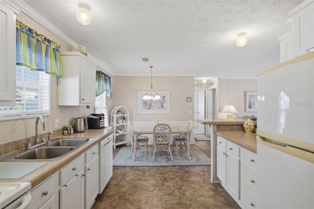 373 Dolores Boulevard, Deland, FL 32724 Photo