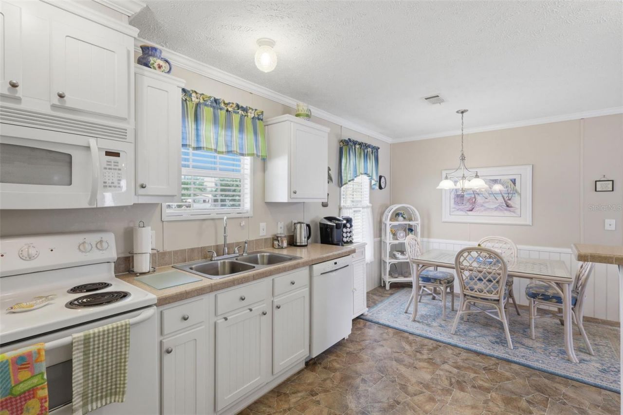 373 Dolores Boulevard, Deland, FL 32724 Photo