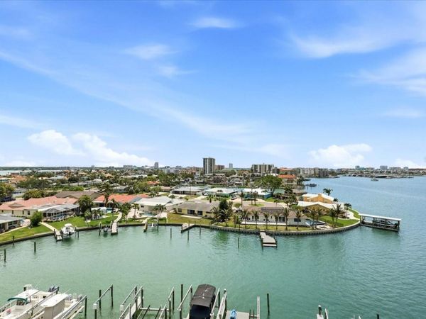 610 ISLAND WAY, Unit 607, CLEARWATER BEACH, FL 33767