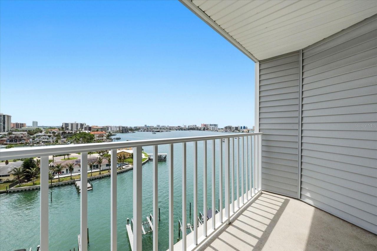 610 Island Way, Unit 607, Clearwater Beach, FL 33767 Photo