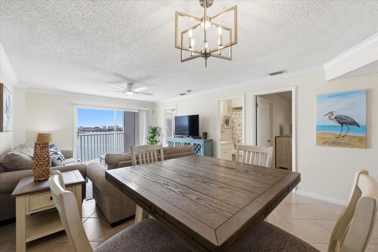 610 Island Way, Unit 607, Clearwater Beach, FL 33767 Photo