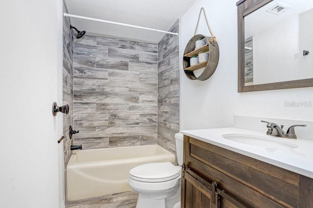 11727 Lithia Pinecrest Road, Lithia, FL 33547 Photo