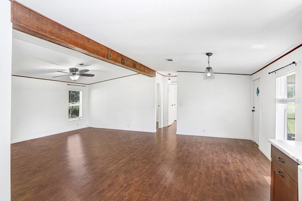 11727 Lithia Pinecrest Road, Lithia, FL 33547 Photo