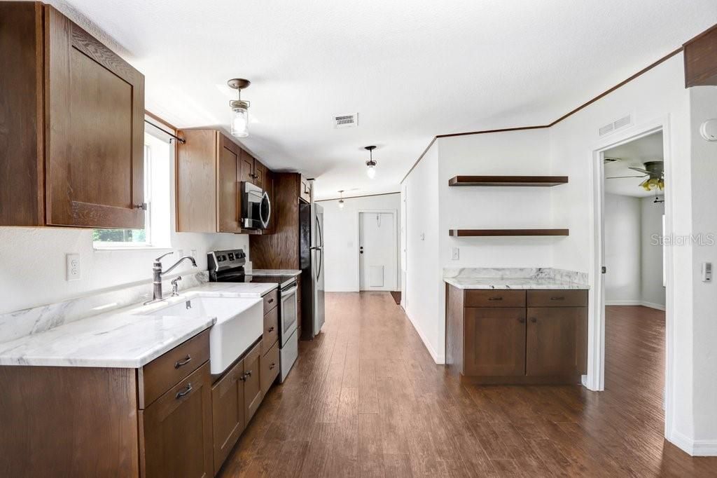 11727 Lithia Pinecrest Road, Lithia, FL 33547 Photo