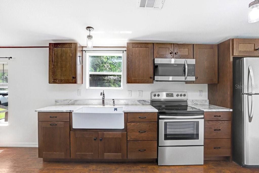 11727 Lithia Pinecrest Road, Lithia, FL 33547 Photo