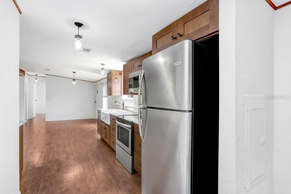 11727 Lithia Pinecrest Road, Lithia, FL 33547 Photo