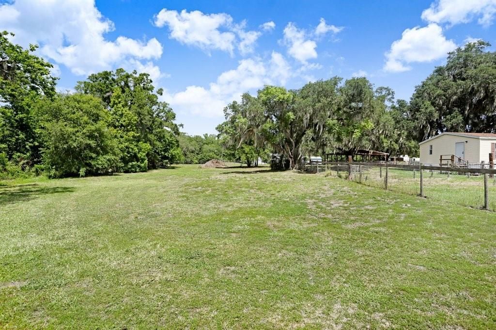 11727 Lithia Pinecrest Road, Lithia, FL 33547 Photo