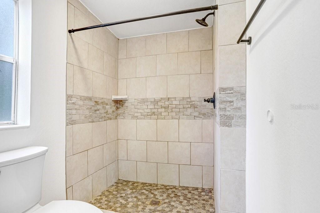 11727 Lithia Pinecrest Road, Lithia, FL 33547 Photo