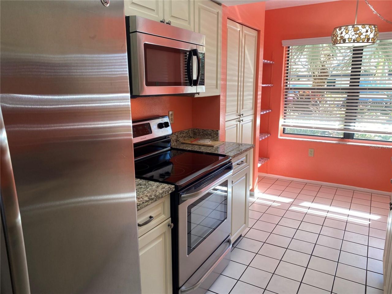 435 30th Avenue W, Unit D103, Bradenton, FL 34205 Photo