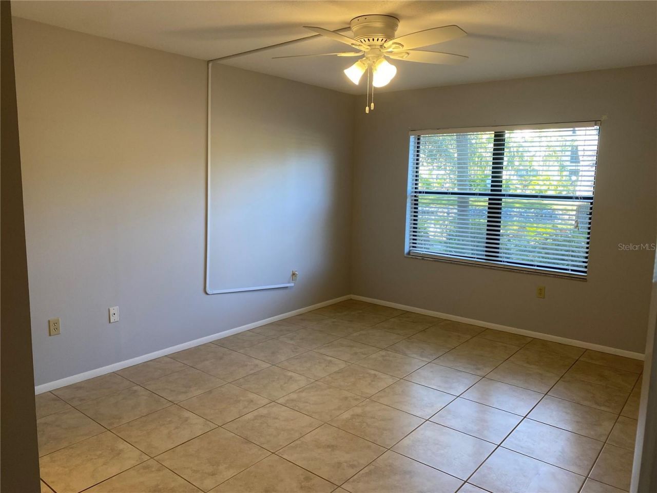 435 30th Avenue W, Unit D103, Bradenton, FL 34205 Photo