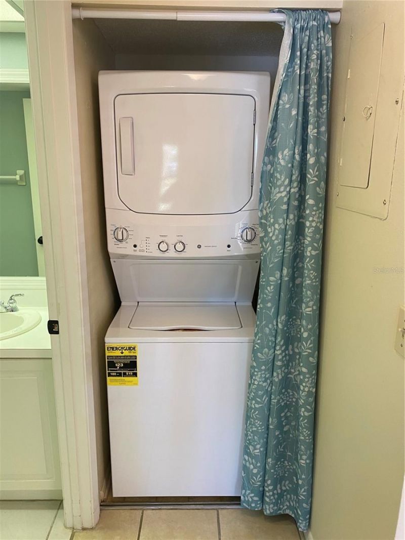 435 30th Avenue W, Unit D103, Bradenton, FL 34205 Photo