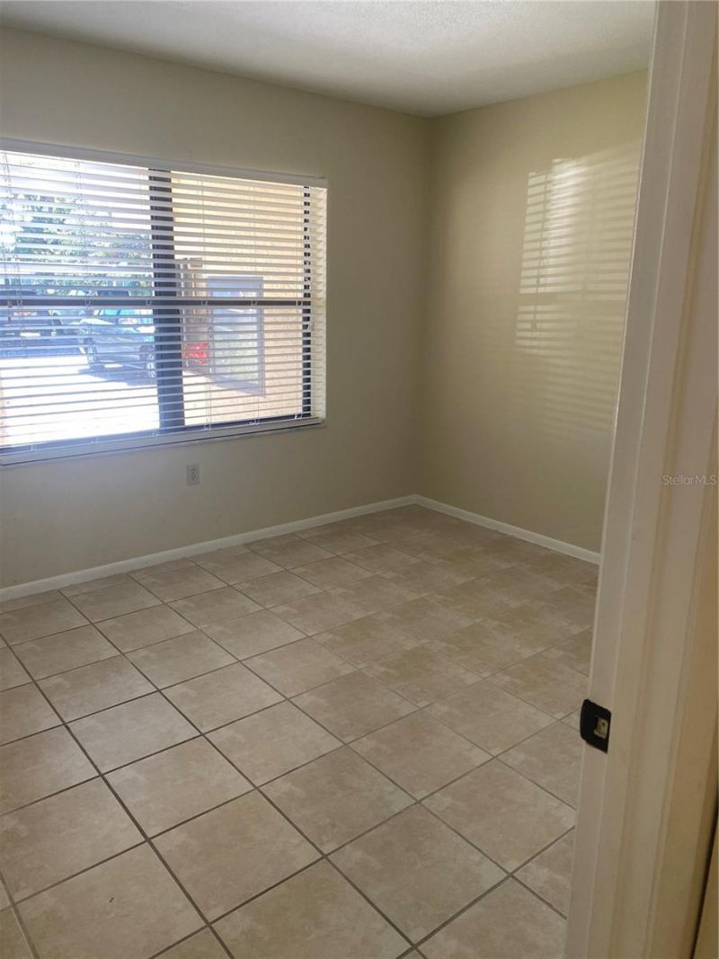 435 30th Avenue W, Unit D103, Bradenton, FL 34205 Photo