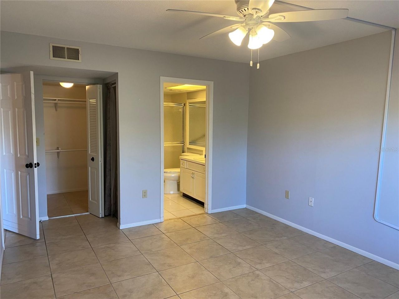 435 30th Avenue W, Unit D103, Bradenton, FL 34205 Photo