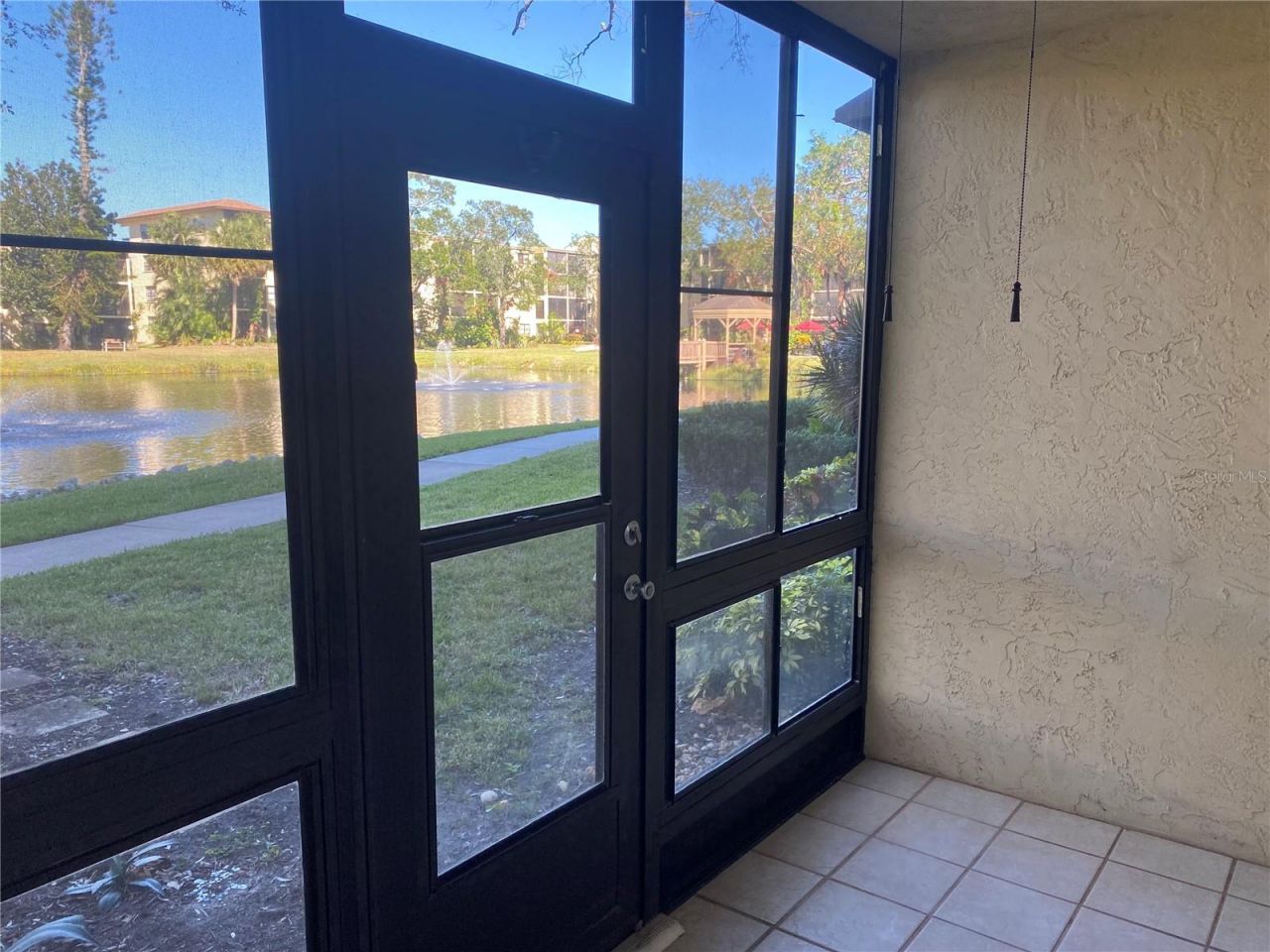 435 30th Avenue W, Unit D103, Bradenton, FL 34205 Photo