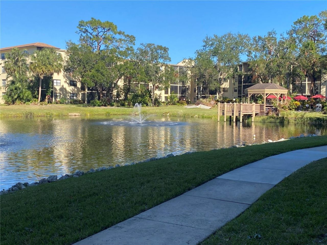 435 30th Avenue W, Unit D103, Bradenton, FL 34205 Photo