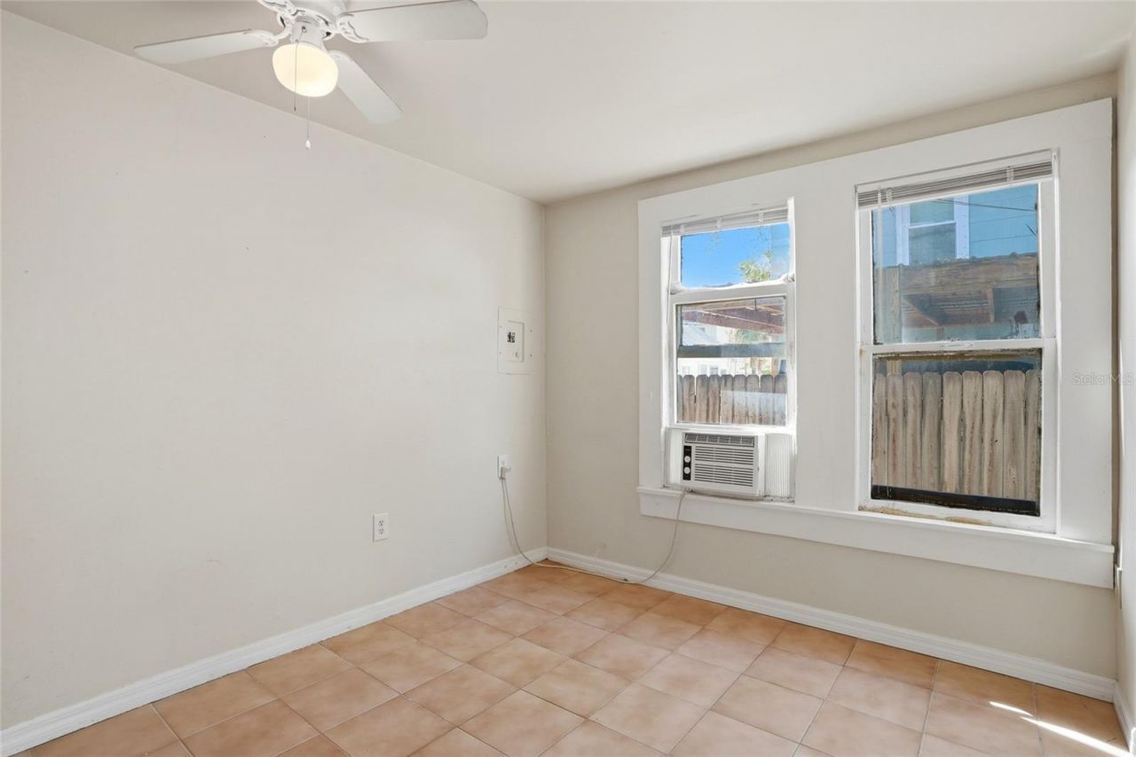 725 8th Street N, Unit 1, Saint Petersburg, FL 33701 Photo
