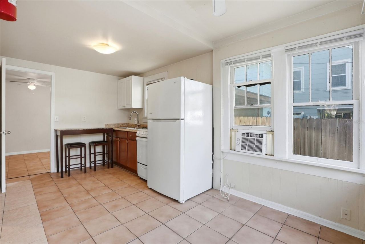 725 8th Street N, Unit 1, Saint Petersburg, FL 33701 Photo