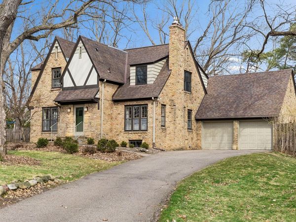 2 1/2 Webster Place, Hopkins, MN 55305