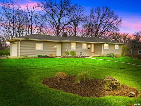 6434 N ROBINWOOD Avenue, Peoria, IL 61614