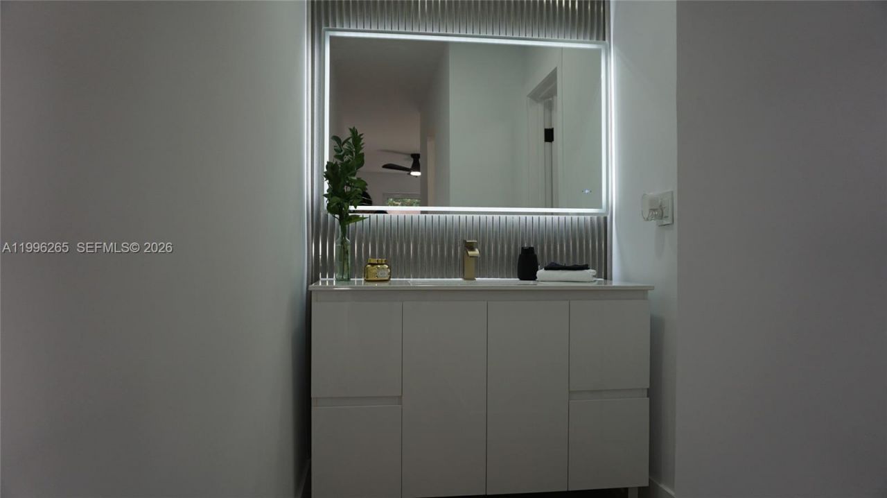 3280 NW 51st Ter, Miami, FL 33142 Photo