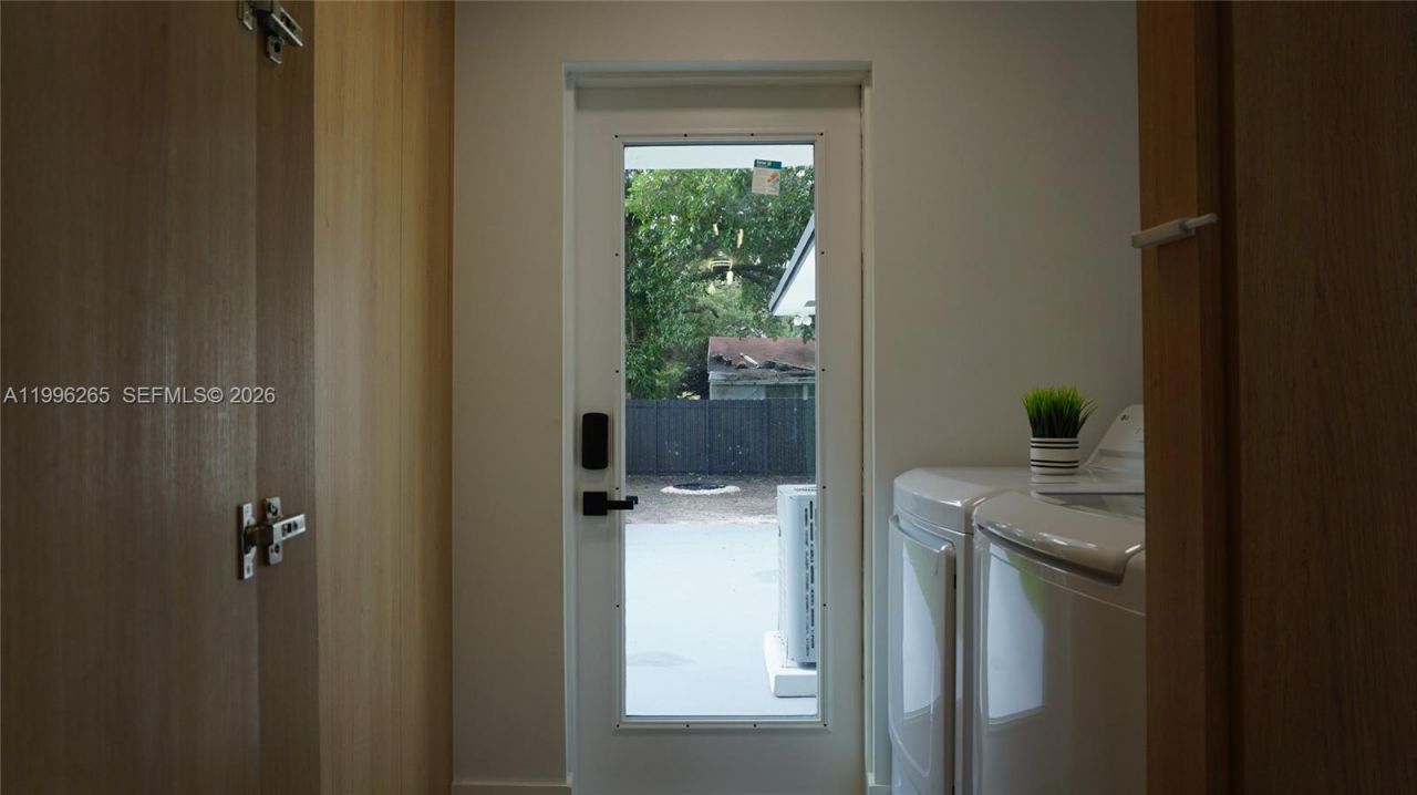 3280 NW 51st Ter, Miami, FL 33142 Photo