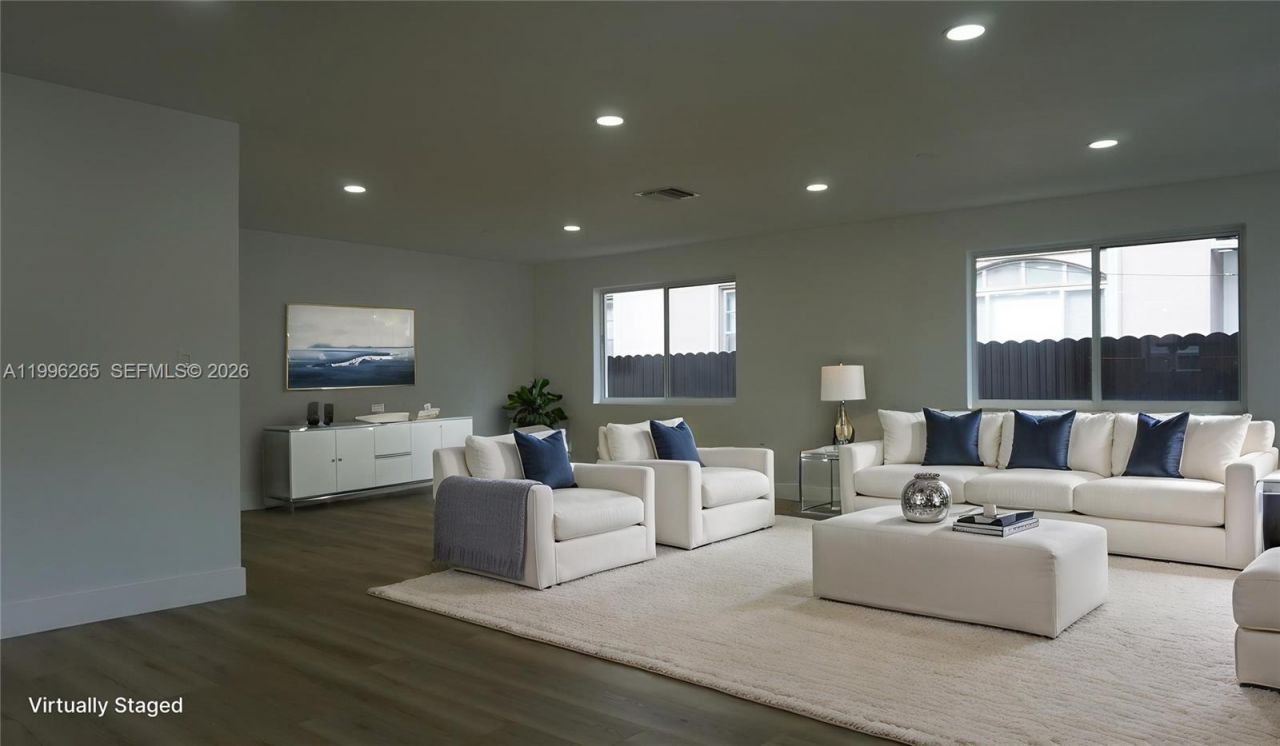 3280 NW 51st Ter, Miami, FL 33142 Photo