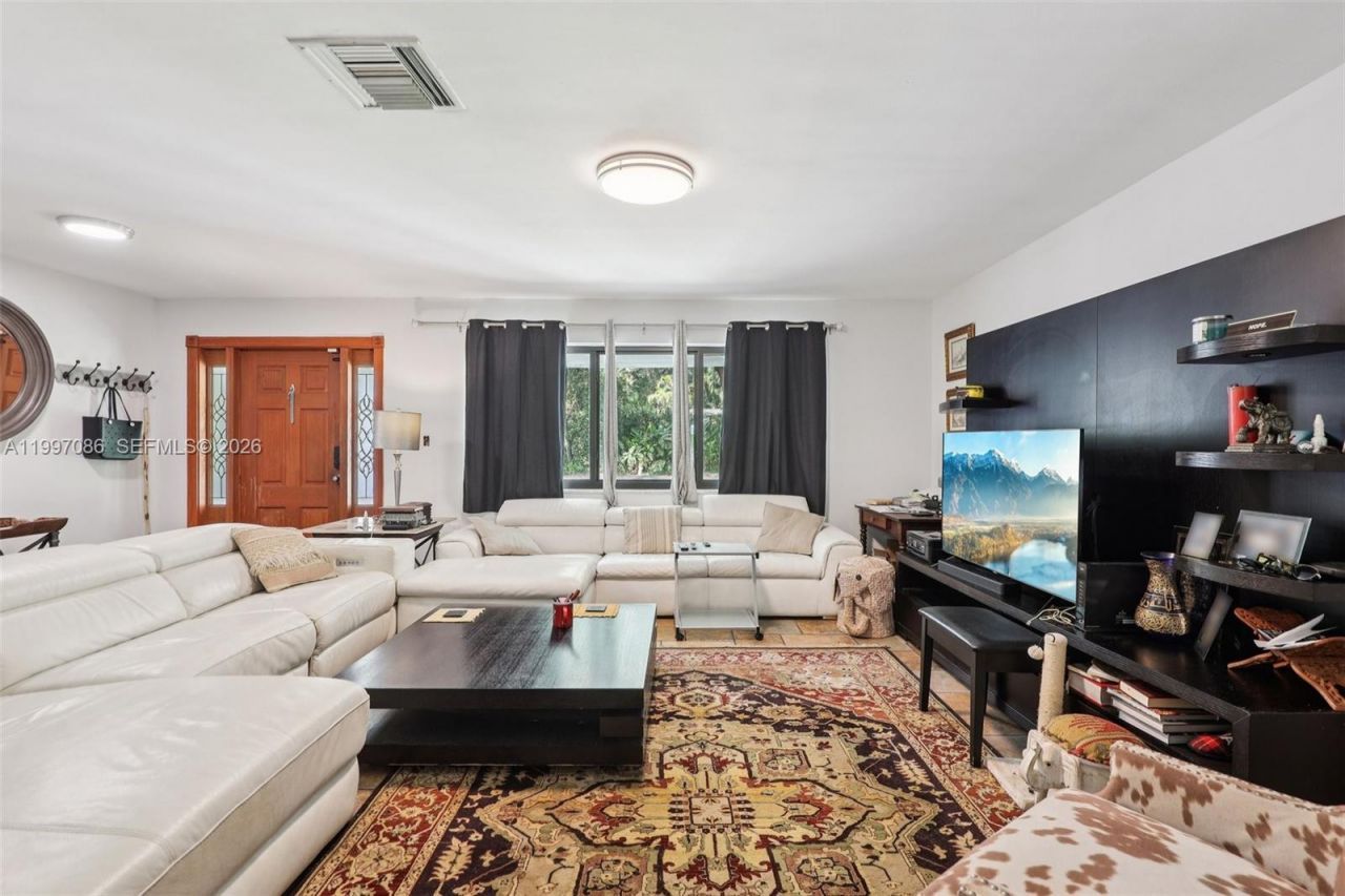 314 NE 85th St , El Portal, FL 33138 Photo