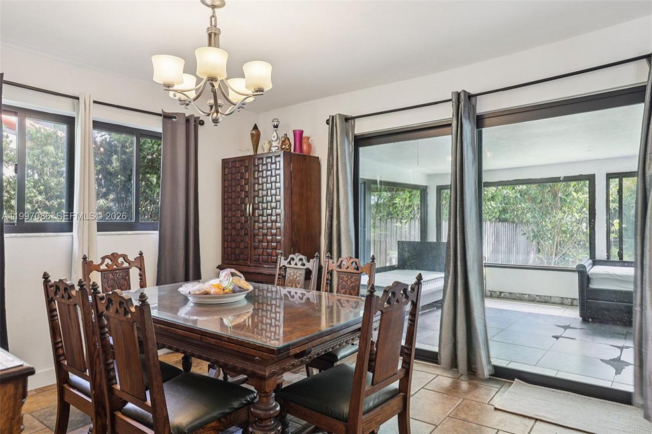 314 NE 85th St , El Portal, FL 33138 Photo