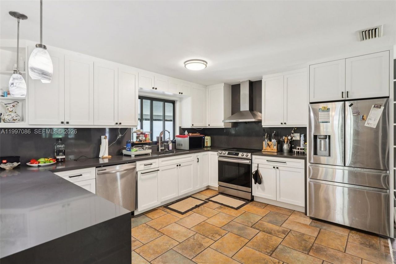 314 NE 85th St , El Portal, FL 33138 Photo