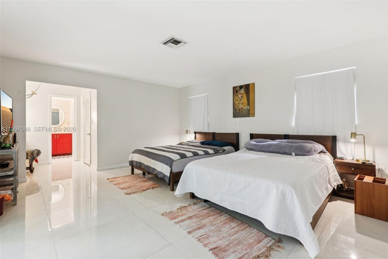 314 NE 85th St , El Portal, FL 33138 Photo